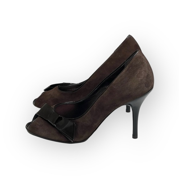 new Via Spiga ༄ Peep Toe Stiletto Heel Bow Pumps ༄ Suede Patent Leather ༄ Brown - Picture 6 of 16